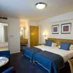 Pomme D'Or Hotel - Twin Room