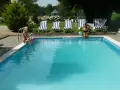 Beachcombers Hotel - Swimming Pool